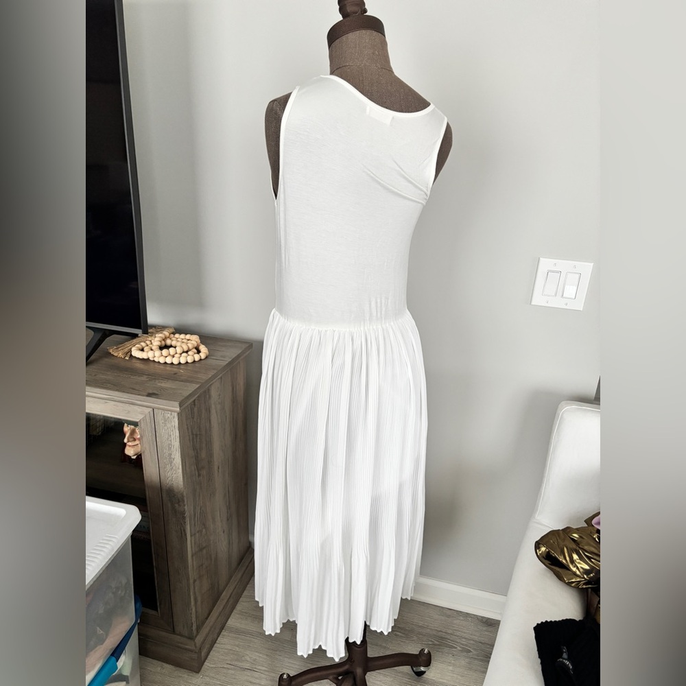All Row Elegant White Sleeveless Dress size small - Picture 3 of 6